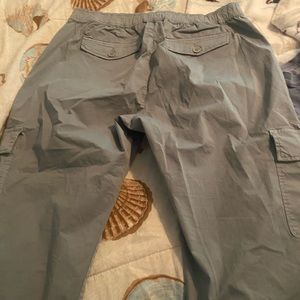 Cosmic Blue Love Rue Ruched back cargo capri Pant size 33